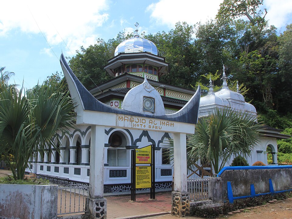 Masjid Al-Imam Koto Baru, Lakitan Utara, Sumatera Barat, Indonesia.
