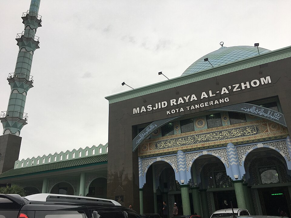 Masjid Al-A'zhom, Tangerang, Banten, Indonesia.