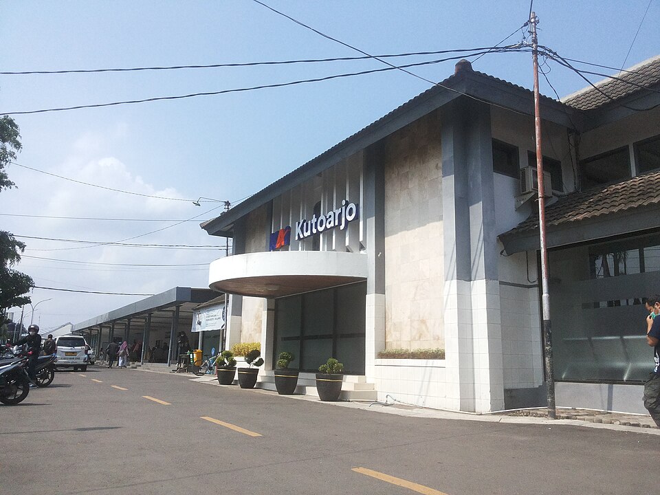 Stasiun Kutoarjo, Purworejo, Jawa Tengah, Indonesia.