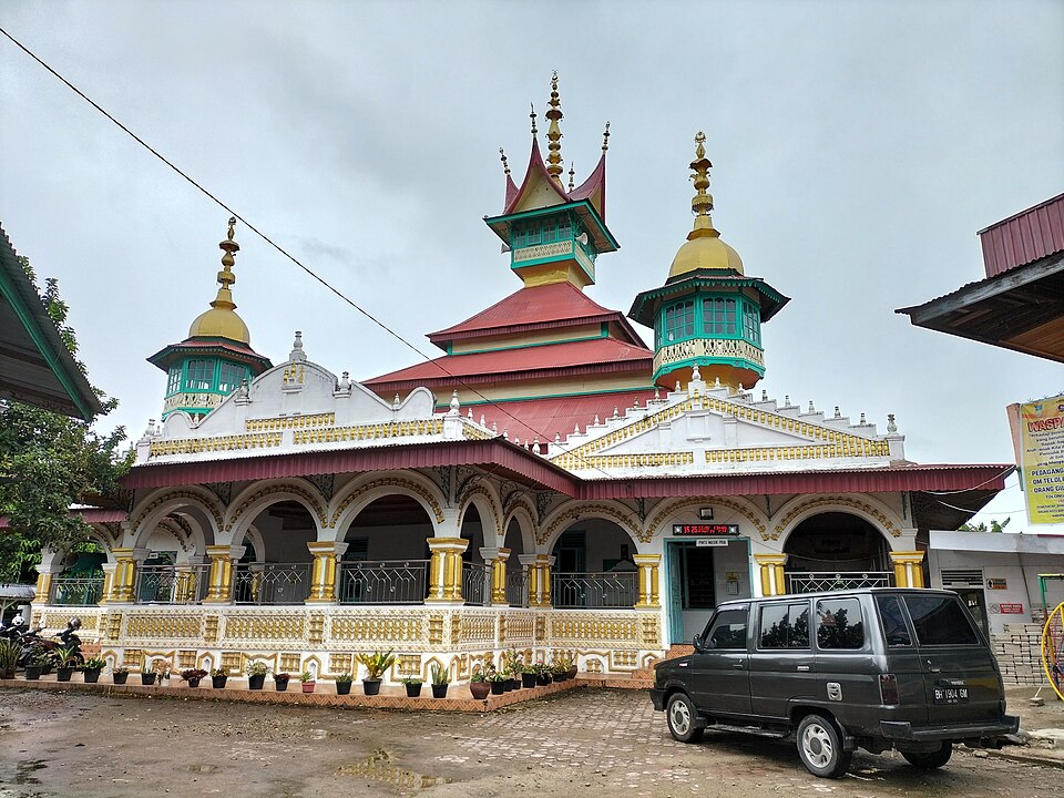 Masjid Raya Koto Baru, Koto Baru, Sumatera Barat, Indonesia.