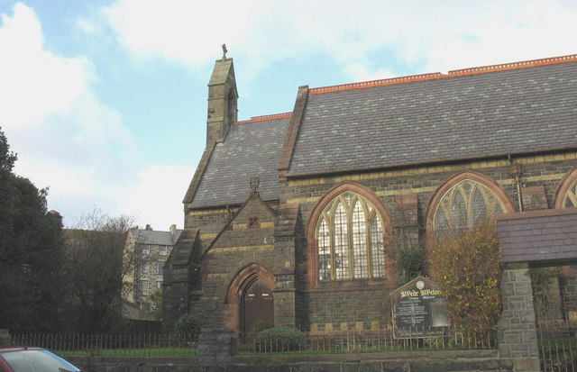 Parish Church of St. Peter, Pwllheli, Gwynedd, Wales, Britania Raya.