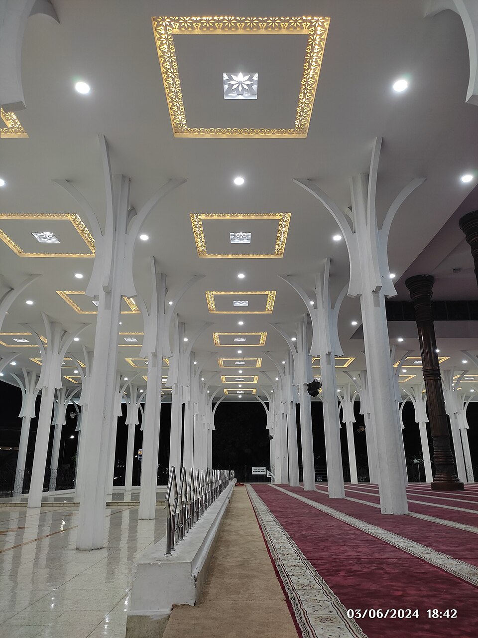 Masjid Agung Al-Falah, Jambi, Indonesia.