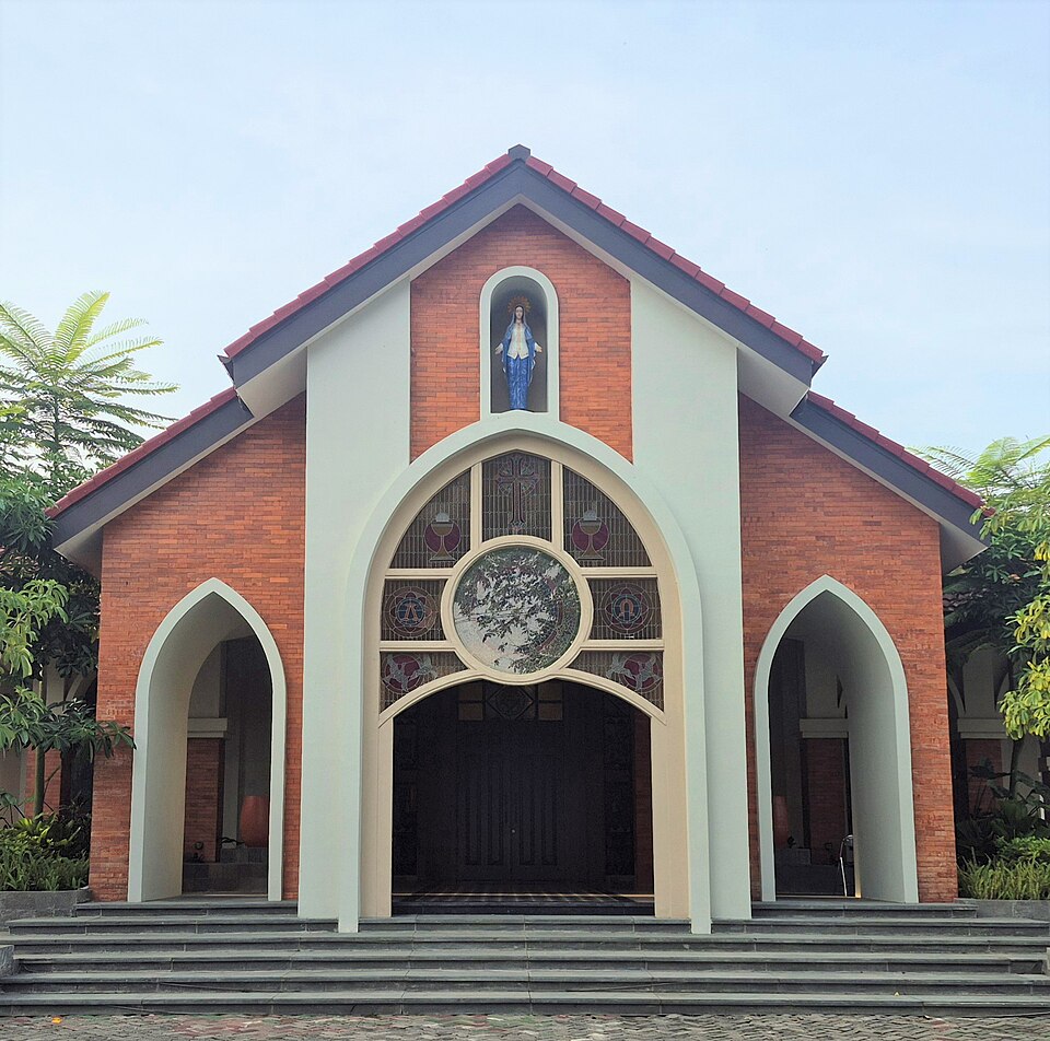 Gereja Bunda Maria, Dukuh Semar, Kecapi, Jawa Barat, Indonesia.