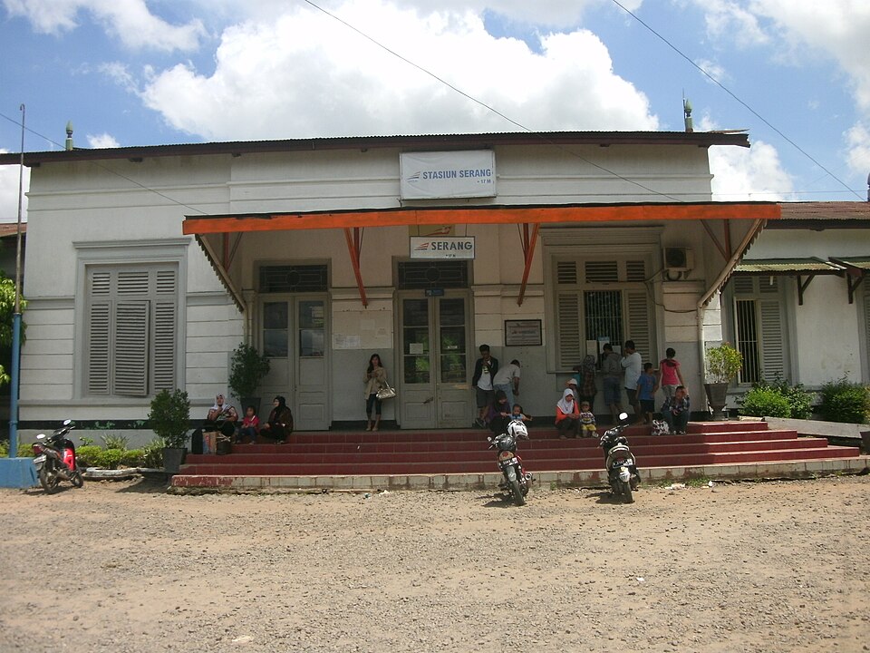 Stasiun Serang, Serang, Banten, Indonesia.