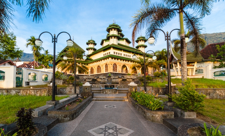 Masjid Raya Bayur, Bayua, Sumatera Barat, Indonesia.