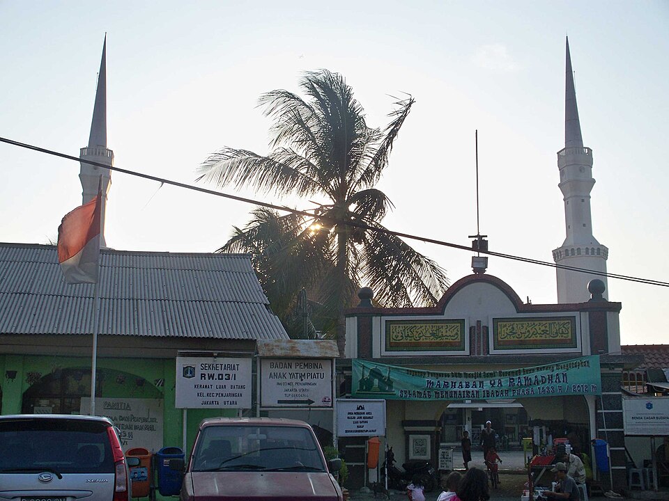 Luar Batang Mosque, Jakarta Utara, DKI Jakarta, Indonesia.