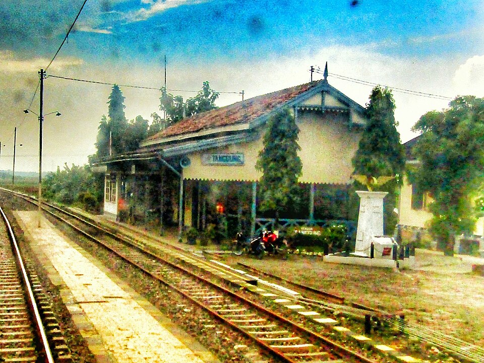 Stasiun Tanggung, Grobogan, Jawa Tengah, Indonesia.