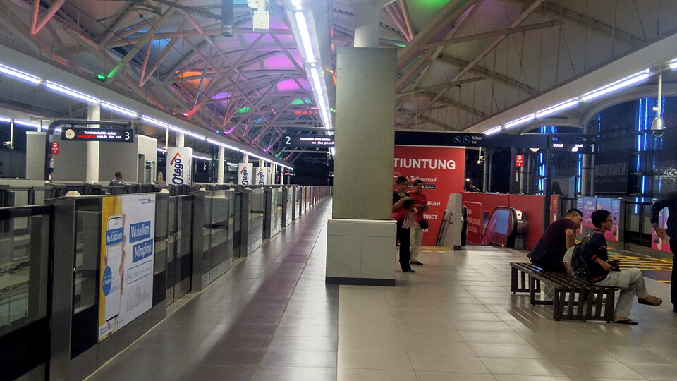 Stasiun MRT Blok M BCA, Jakarta Selatan, DKI Jakarta, Indonesia.