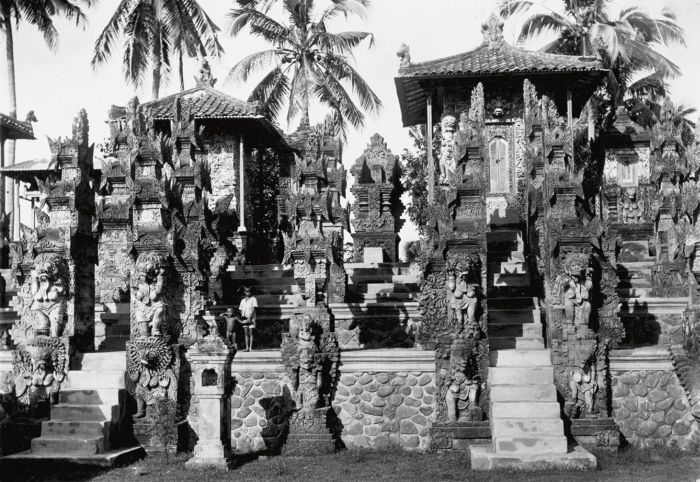 Pura Dalem Segara Madhu, Bali, Indonesia.