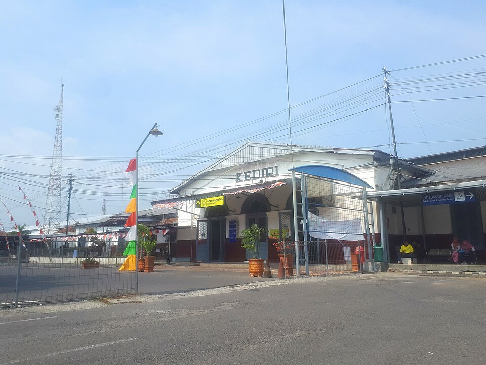 Stasiun Kediri, Kediri, Jawa Timur, Indonesia.