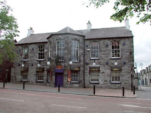Foto perwakilan The Leinster Arms, Maynooth, pada rekaman NIAH 11803042.