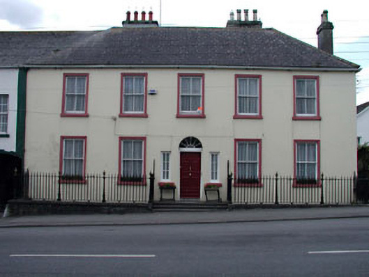 Foto perwakilan The Parochial House, Rathangan, pada rekaman NIAH 11810012.