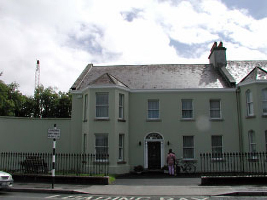 Foto perwakilan presbytery/parochial/curate's house, Sallins Road · NIAH 11814092, Naas, pada rekaman NIAH 11814092.