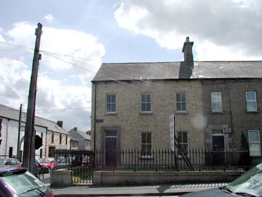 Foto perwakilan house, 1, McElwain Terrace, Charlotte Street · NIAH 11818025, Newbridge, pada rekaman NIAH 11818025.