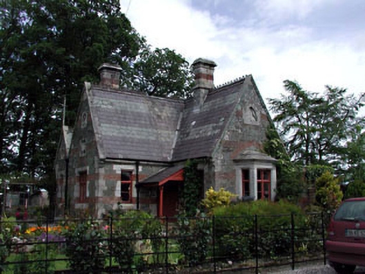 Foto perwakilan Harristown House, Brannockstown, pada rekaman NIAH 11821006.