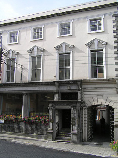 Foto perwakilan Provincial House, Kilkenny, pada rekaman NIAH 12001025.