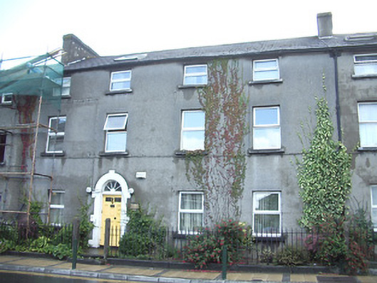 Foto perwakilan house, 5, Keon's Terrace, New Street · NIAH 13002335, Longford, pada rekaman NIAH 13002335.