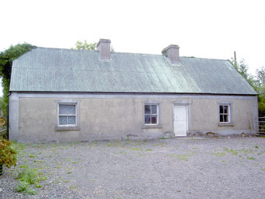 Foto perwakilan house, DERRYLOUGHBANNOW · NIAH 13401702, DERRYLOUGHBANNOW, pada rekaman NIAH 13401702.