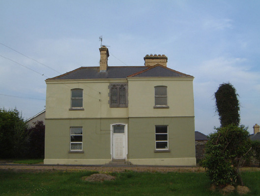 Foto perwakilan presbytery/parochial/curate's house, Drogheda Street, Lower Street · NIAH 13828004, Collon, pada rekaman NIAH 13828004.