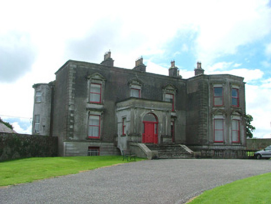 Foto perwakilan Rathmoyle House, Rhode, pada rekaman NIAH 14803001.