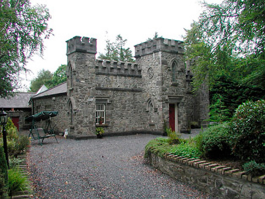 Foto perwakilan Killua Castle, Clonmellon, pada rekaman NIAH 15306019.
