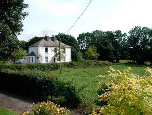 Foto perwakilan presbytery/parochial/curate's house, BALLYNACARRIGY · NIAH 15307023, Ballynacarrigy, pada rekaman NIAH 15307023.