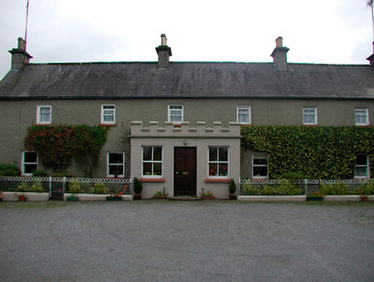 Foto perwakilan house, GNEEVESTOWN · NIAH 15402521, Loughanavally, pada rekaman NIAH 15402521.