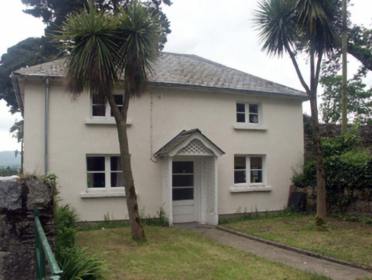 Foto perwakilan Newtownbarry House, Bunclody, pada rekaman NIAH 15602010.