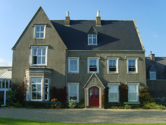 Foto perwakilan Longgraigue House, Foulkesmill, pada rekaman NIAH 15704027.