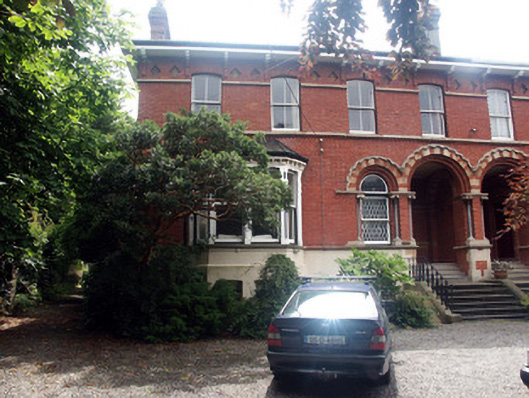 Foto perwakilan Pembroke Lodge, Bray, pada rekaman NIAH 16301054.