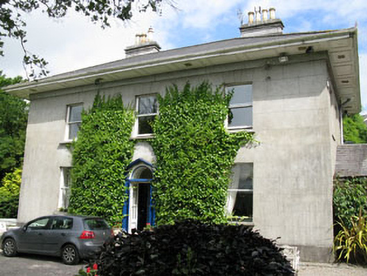 Foto perwakilan Floraville House, Bandon, pada rekaman NIAH 20844203.