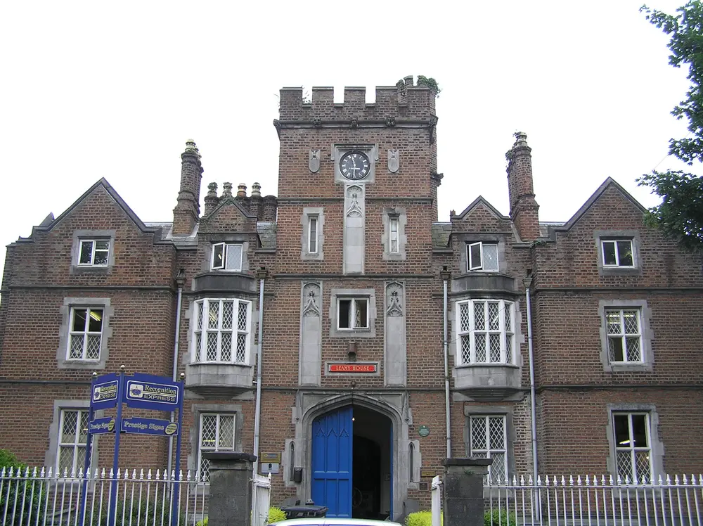Foto perwakilan Leamy House, Limerick, pada rekaman NIAH 21517190.