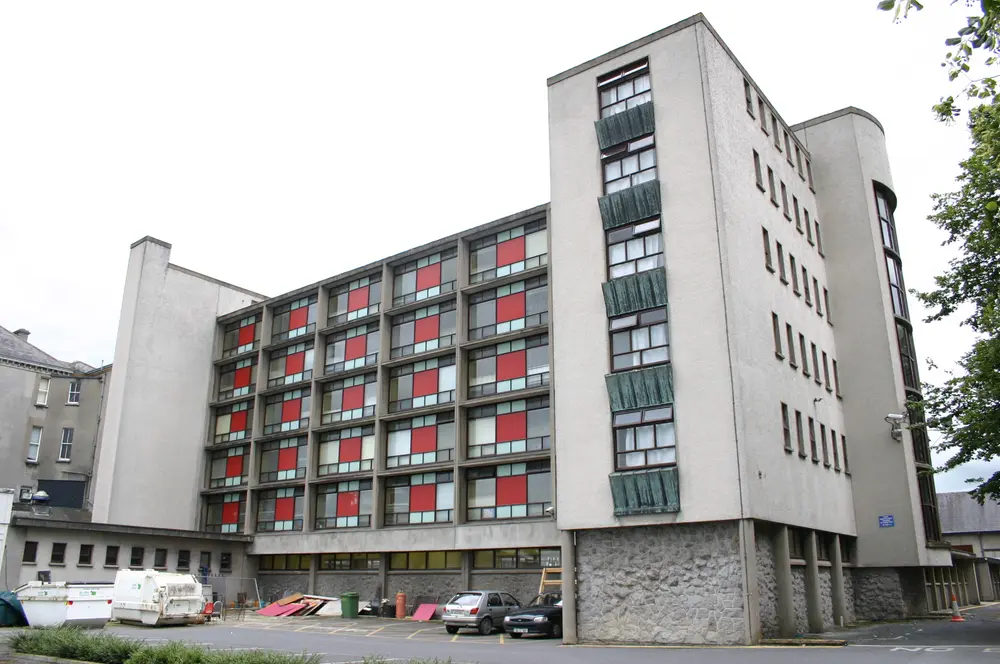 Foto perwakilan Mary Immaculate College, Limerick, pada rekaman NIAH 21520005.