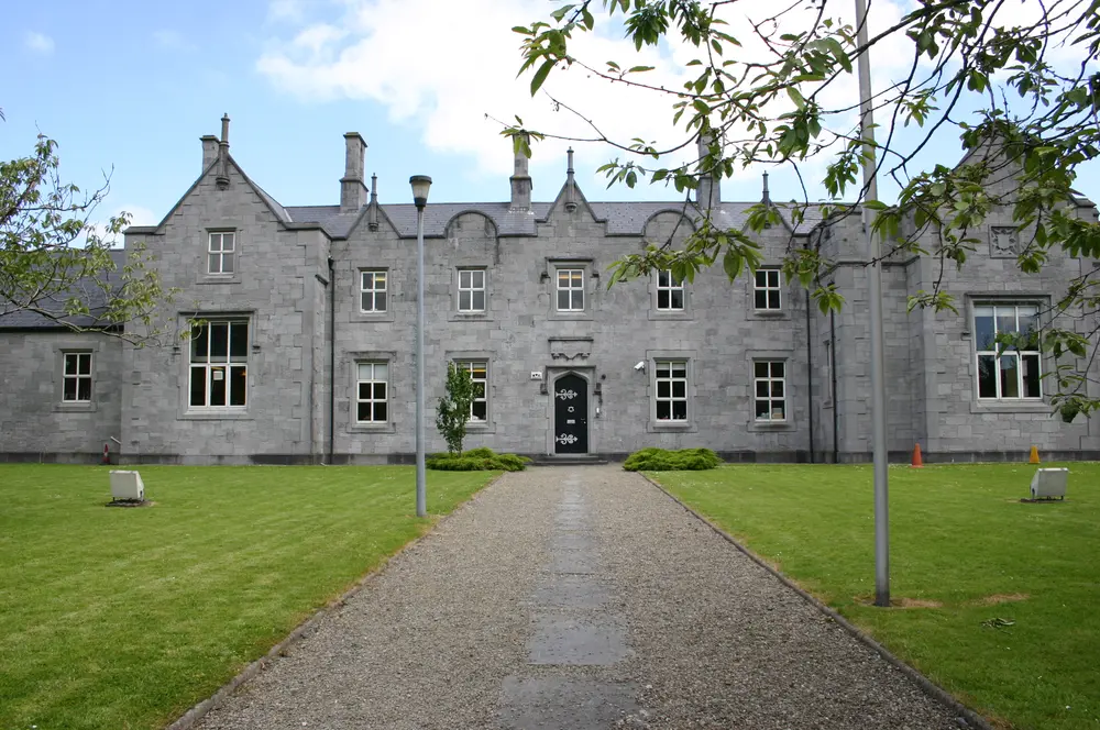 Foto perwakilan Limerick Model Primary School, Limerick, pada rekaman NIAH 21521043.