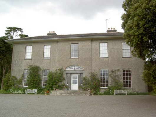 Foto perwakilan Mobarnan House, Knockbrit, pada rekaman NIAH 22206207.