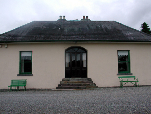 Foto perwakilan Nirevale, Ballymacarbry, pada rekaman NIAH 22801008.
