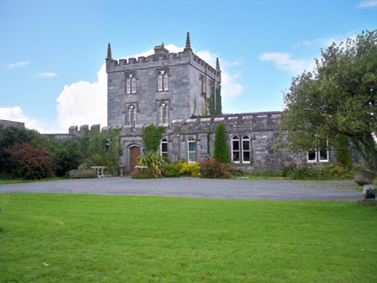 Foto perwakilan Kilcolgan Castle, Kilcolgan, pada rekaman NIAH 30410333.