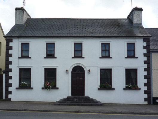 Foto perwakilan house, Newport Street · NIAH 31212024, Westport, pada rekaman NIAH 31212024.