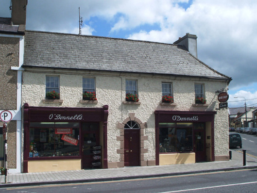 Foto perwakilan O'Donnell's, Westport, pada rekaman NIAH 31212035.