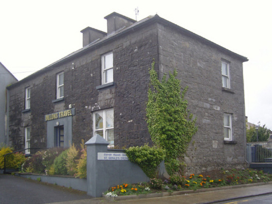 Foto perwakilan house, Main Street · NIAH 31213006, Ballyhaunis, pada rekaman NIAH 31213006.
