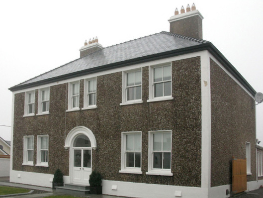 Foto perwakilan house, Sráid an Cé [Quay Street] · NIAH 31301004, Béal an Mhuirthead [Belmullet], pada rekaman NIAH 31301004.