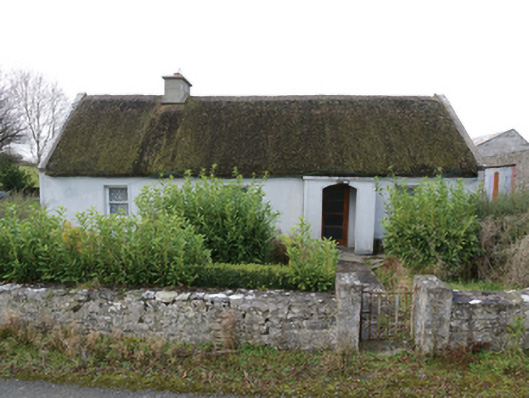 Foto perwakilan farm house, CASTLETOWN [KILM. BY. CONG PH.] · NIAH 31312304, CASTLETOWN [KILM. BY. CONG PH.], pada rekaman NIAH 31312304.
