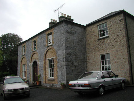 Foto perwakilan Glebe House, Collooney, pada rekaman NIAH 32310016.