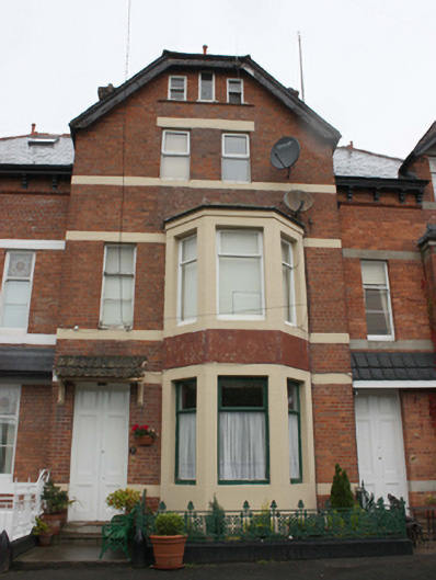 Foto perwakilan house, 2, Victoria Crescent, Saint Oran's Road · NIAH 40815020, Buncrana, pada rekaman NIAH 40815020.