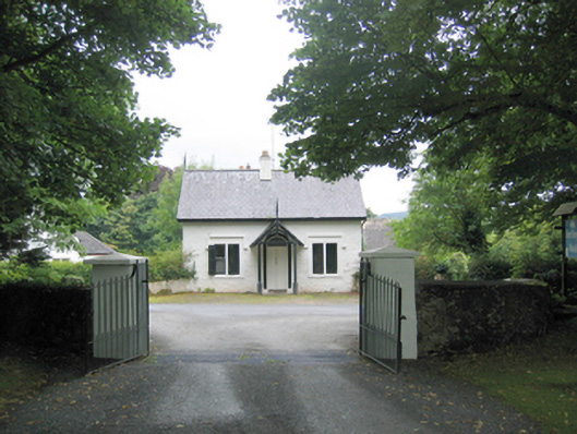 Foto perwakilan Fort Royal, Rathmullan, pada rekaman NIAH 40819038.