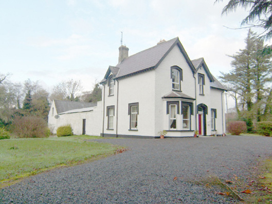 Foto perwakilan rectory/glebe/vicarage/curate's house, DRUMAGHY (GLENGESH) · NIAH 40836017, Ardara, pada rekaman NIAH 40836017.