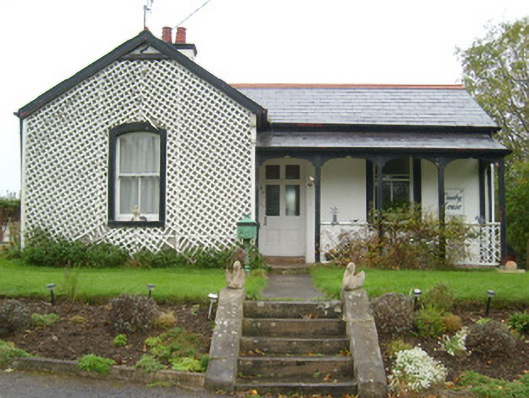 Foto perwakilan Danby House, Ballyshannon, pada rekaman NIAH 40852007.