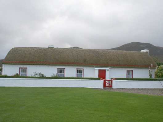 Foto perwakilan house, TULLAGH (DUNAFF) · NIAH 40900307, TULLAGH (DUNAFF), pada rekaman NIAH 40900307.