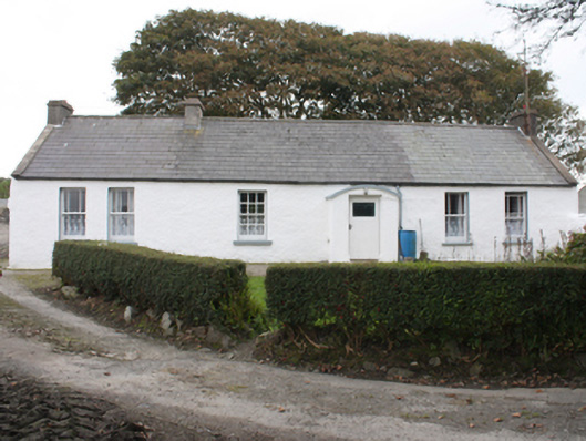 Foto perwakilan farm house, TULLY MORE (MALIN) · NIAH 40900419, TULLY MORE (MALIN), pada rekaman NIAH 40900419.