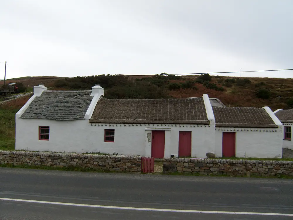Foto perwakilan Teach Mhicí Mac Gabhann, Pollán Raithnigh [Pollarainy], pada rekaman NIAH 40902419.